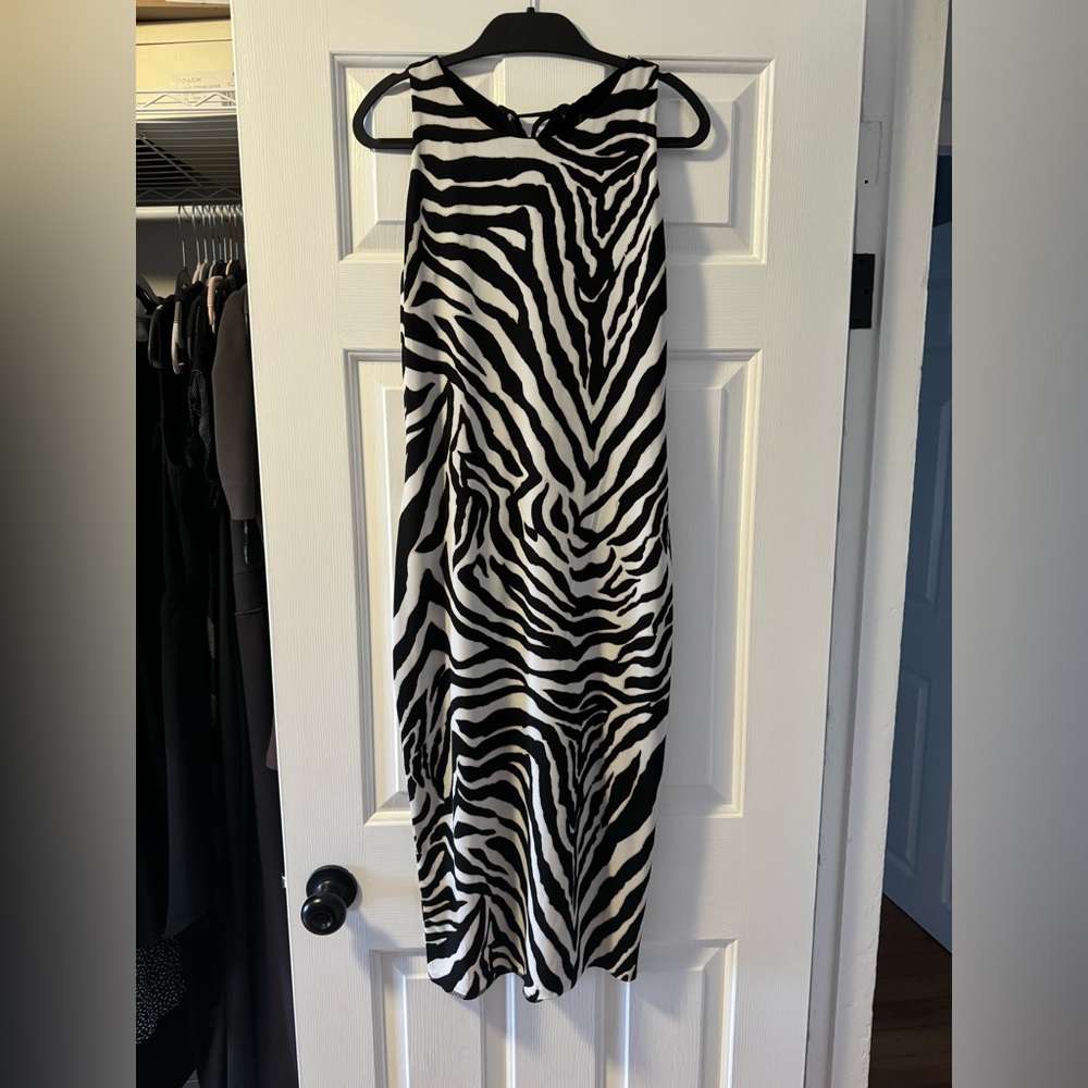 White House Black Market zebra print dress. Excellent condition. Women’s size SM